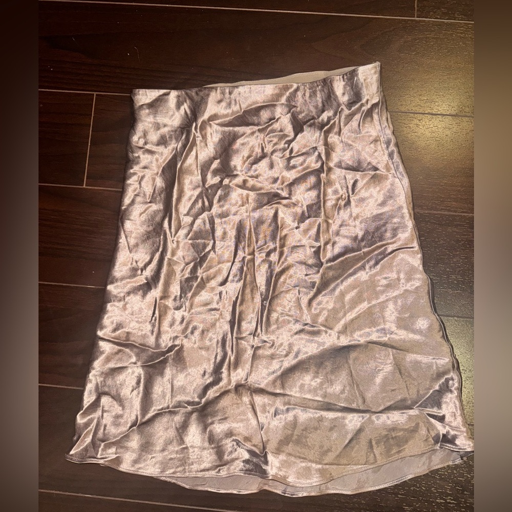 Aritzia babaton skirt